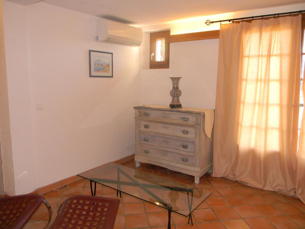 Bed and Breakfast La Bergerie St Antoine Spéracèdes Zimmer foto